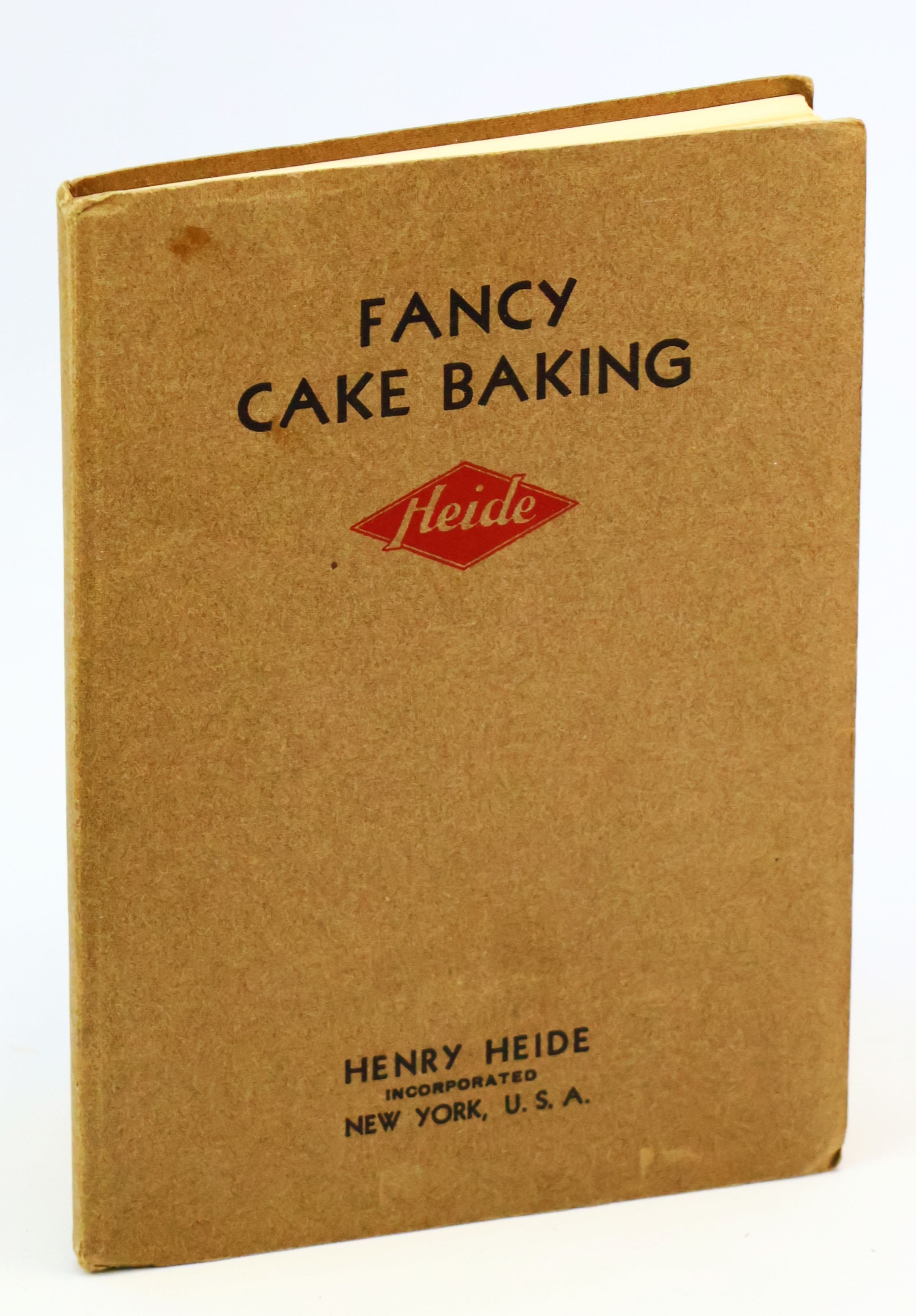 Fancy Cake Baking